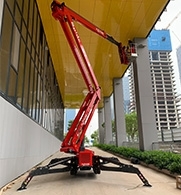 蜘蛛车与脚手架出租厂家 维护登高车要点解析